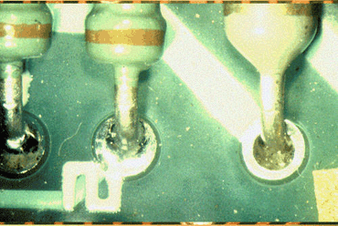 Figure 1: Poor penetration is caused by either inadequate flux application or inadequate pre-heating